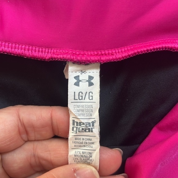 Pink & Black performance Under Armour large heat gear cropped leggings - Picture 7 of 9